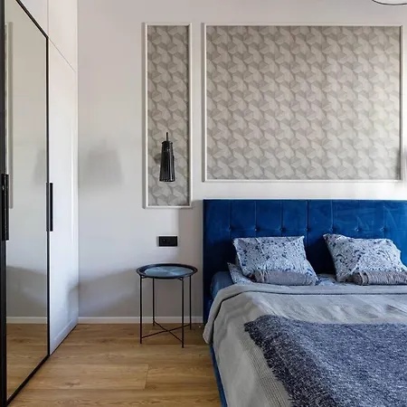 Close-urban Chic - Cozy And Modern Apartment- Jana Pawla 아파트