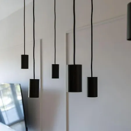 아파트 Close-urban Chic - Cozy And Modern Apartment- Jana Pawla